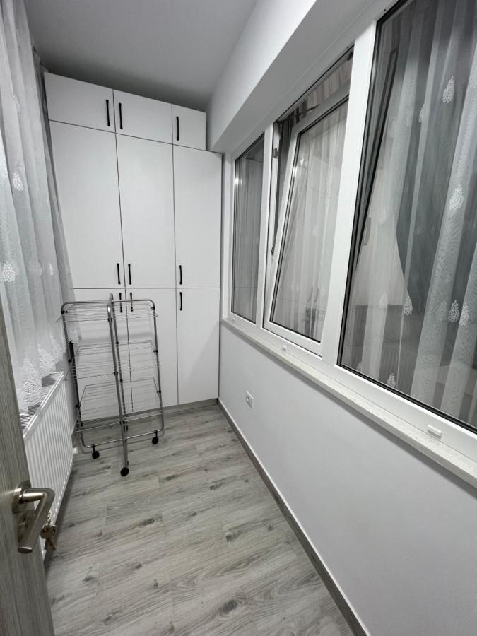 Sunny Accommodation Suceava Bagian luar foto